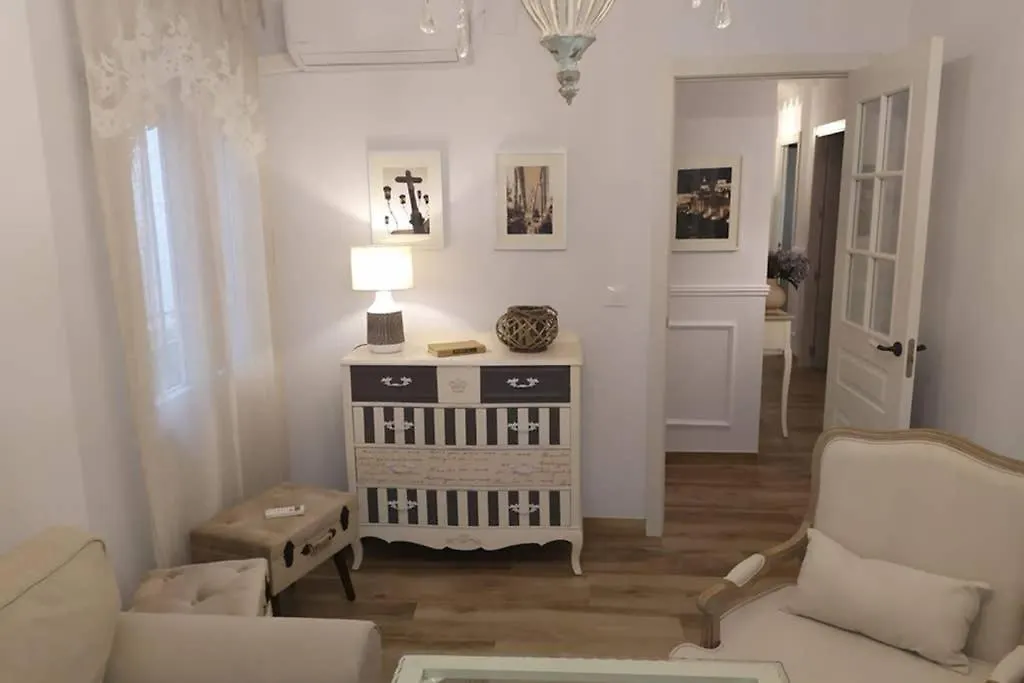 Nuevo Y Centrico, Santa Marina location